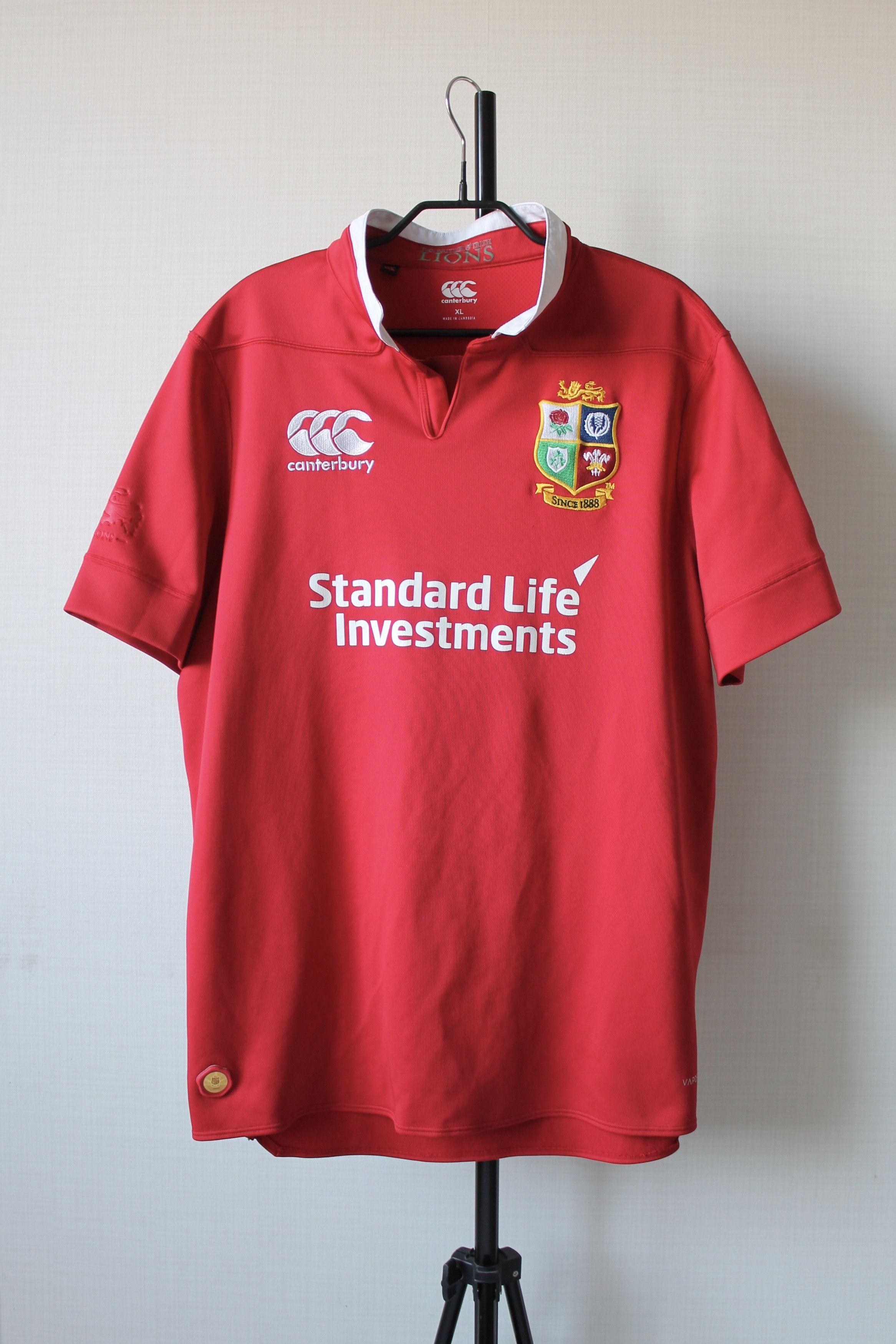 Canterbury of New Zealand 2017 Rugby British & Irish Lions VapoShield jersey Size US XL / EU 56 / 4 - 1 Thumbnail