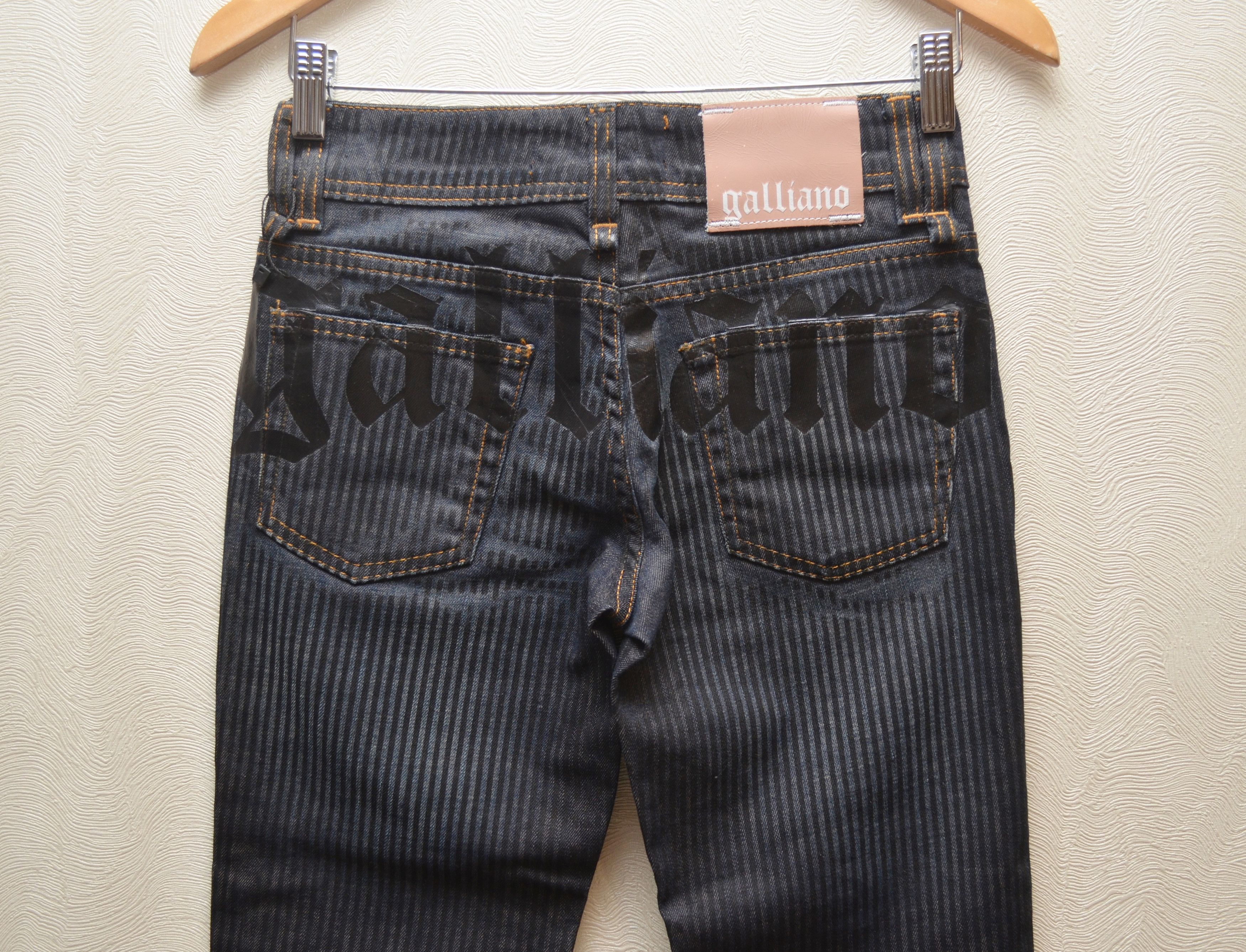 John Galliano John Galliano Striped Black Jeans Big Logo Size IT38 EU24 Size 26" / US 2 / IT 38 - 2 Thumbnail