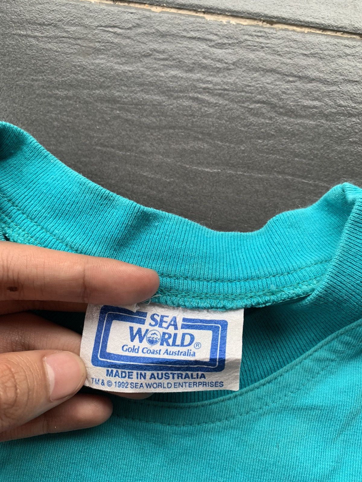 Vintage Vintage Sea World Australia T- Shirt Size US M / EU 48-50 / 2 - 3 Thumbnail