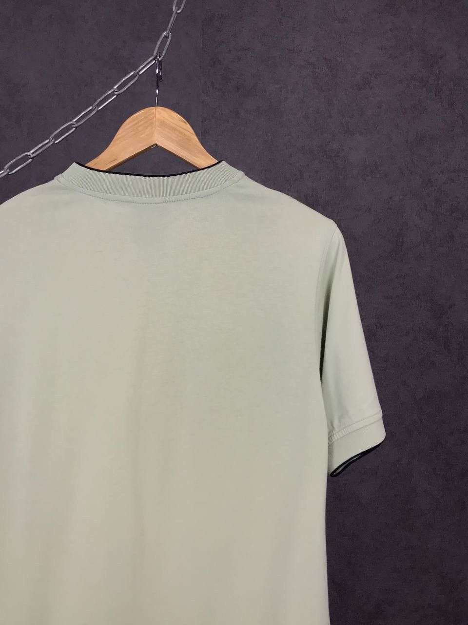 Vintage Nike swoosh streetwear vintage center logo tee Size US S / EU 44-46 / 1 - 7 Thumbnail