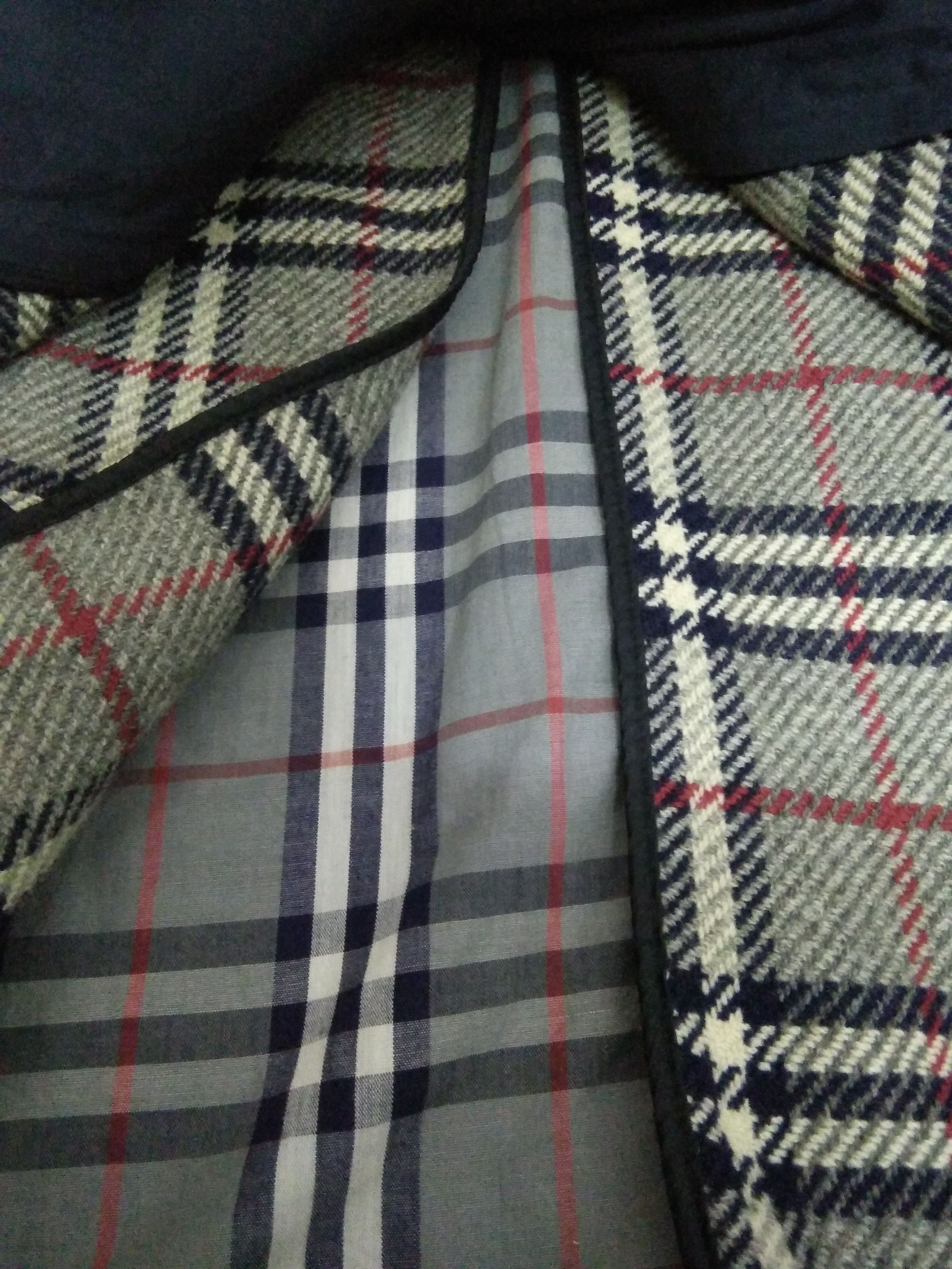 Burberry BURBERRY TRENCH COAT WITH REMOVABLE NOVA CHECK INNER (A286) Size US M / EU 48-50 / 2 - 6 Thumbnail