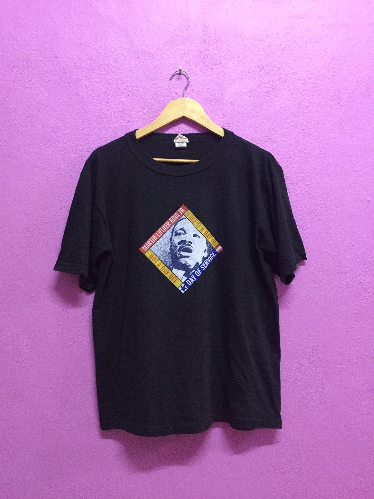 Vintage Vintage 90’s Martin Luther King Junior T-Shirts Size M Size US M / EU 48-50 / 2 - 1 Thumbnail