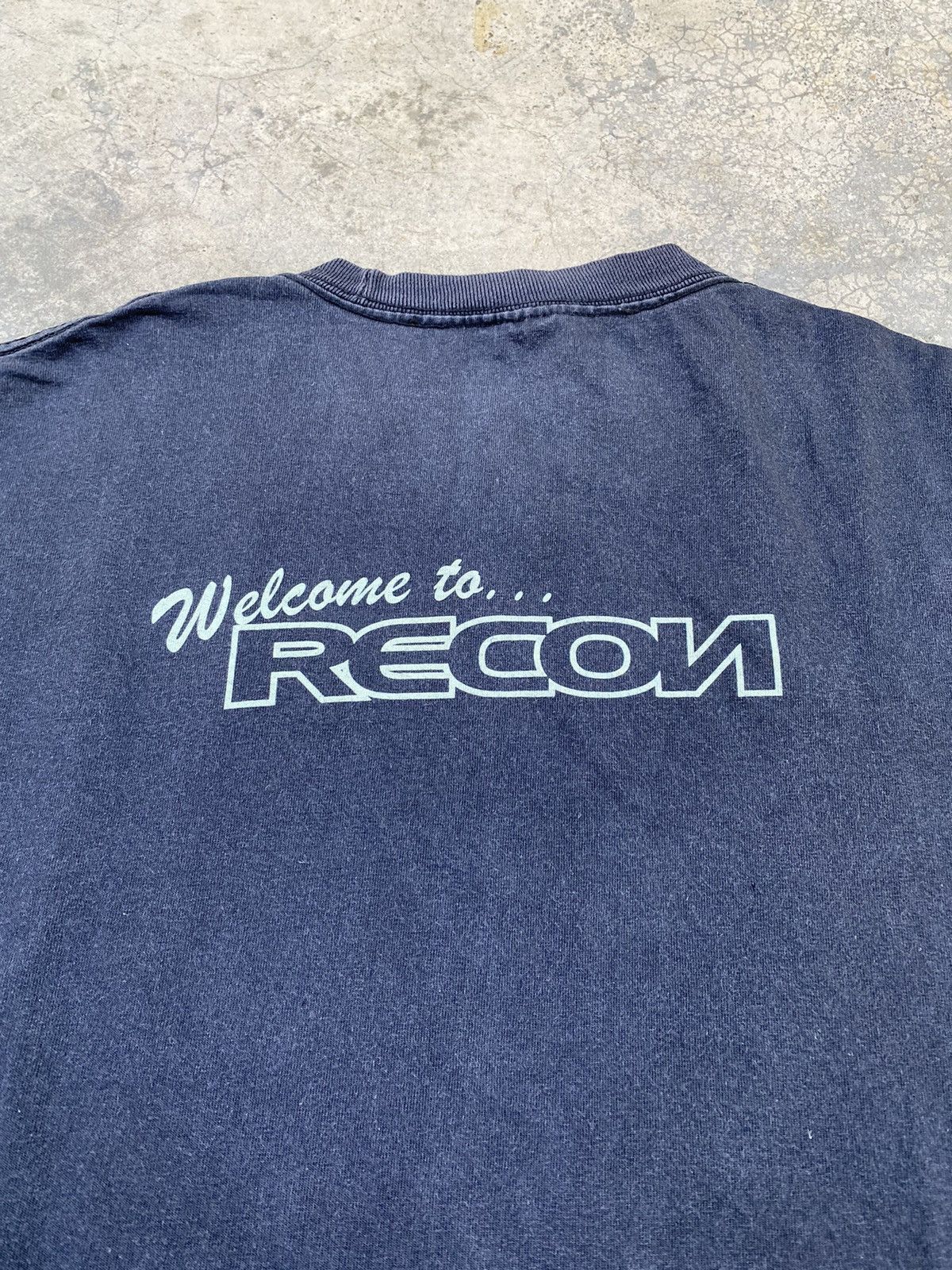 Recon Vintage 90s Recon Futura Stash Tees Size US L / EU 52-54 / 3 - 6 Thumbnail