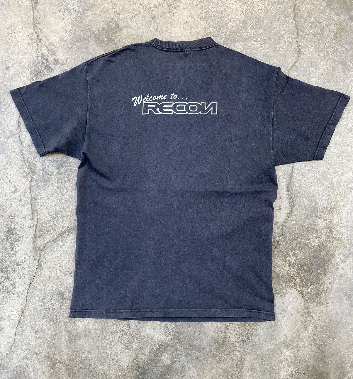 Recon Vintage 90s Recon Futura Stash Tees Size US L / EU 52-54 / 3 - 2 Thumbnail