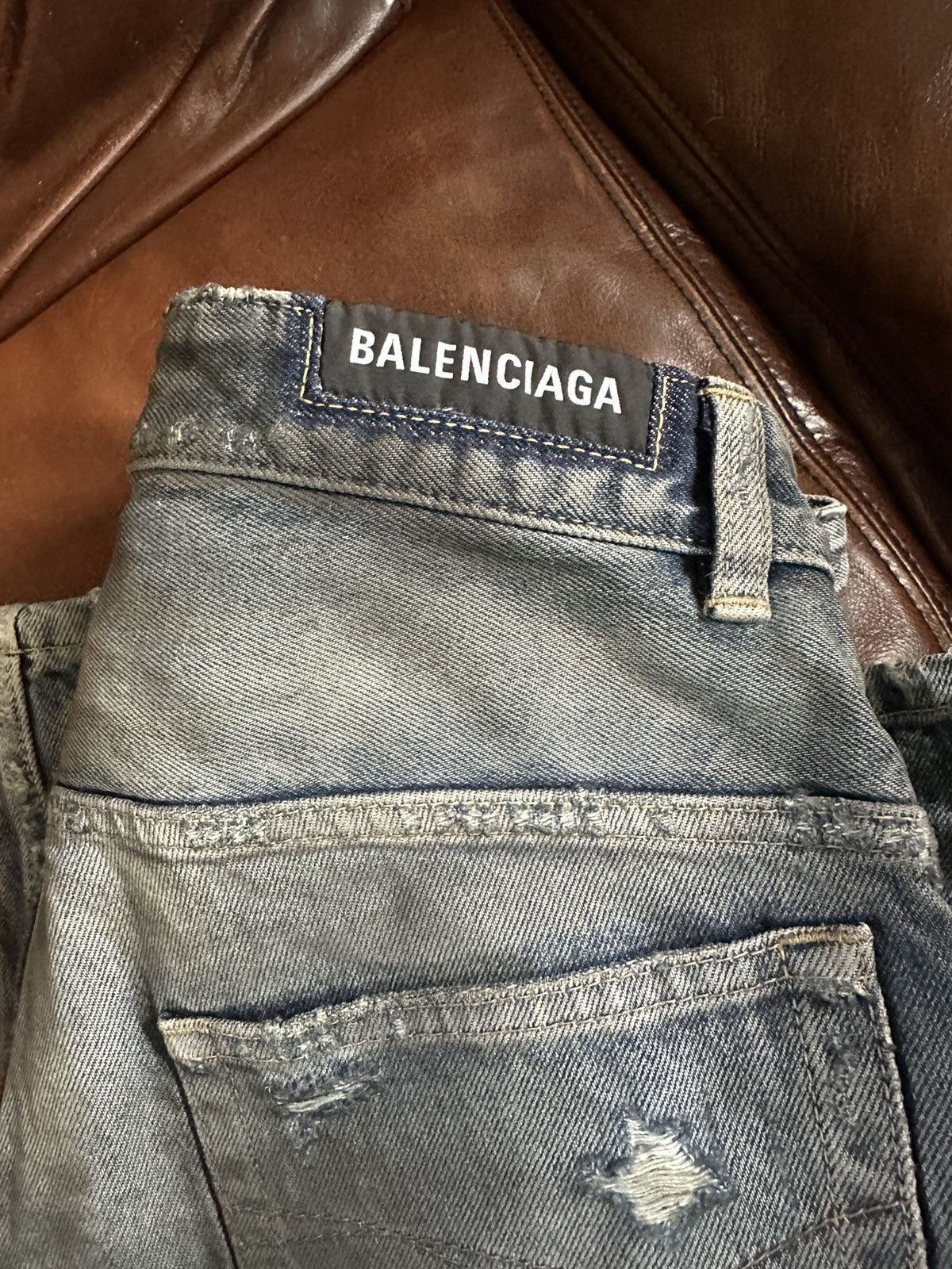 Balenciaga Balenciaga Mud Show Destroyed Denim Size US 30 / EU 46 - 10 Thumbnail