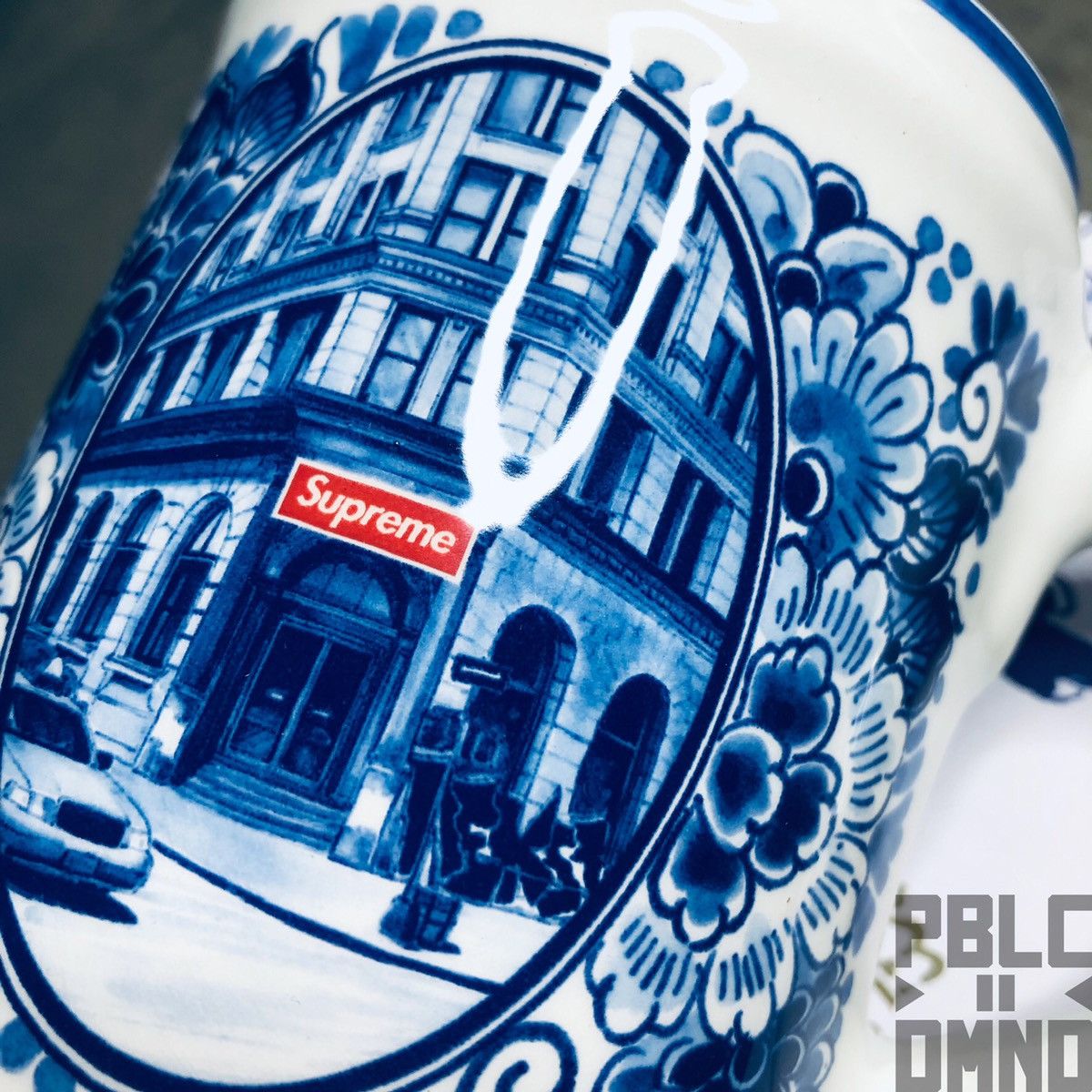 image of Supreme Royal Delft 190 Bowery Beer Mug (Ss21) in White, Men's