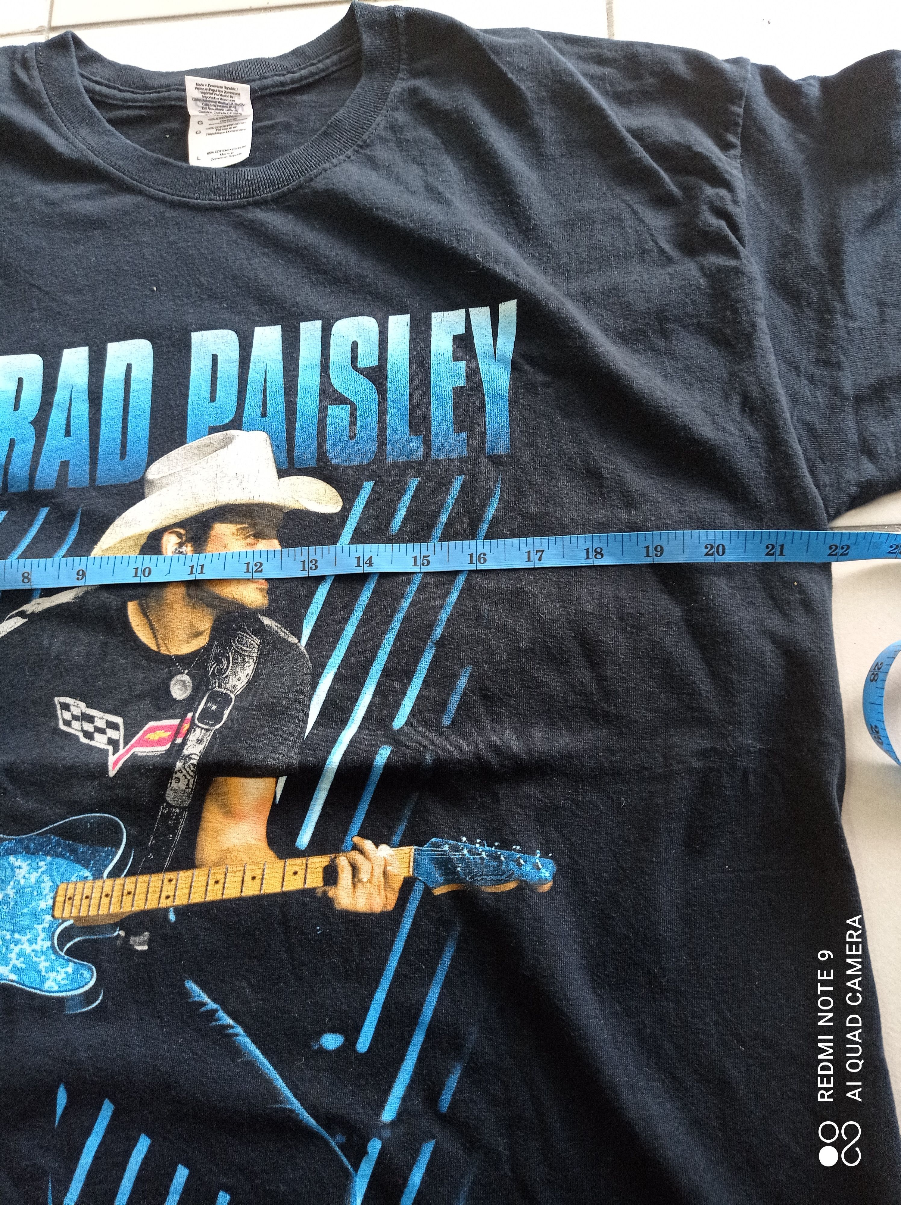 Band Tees VTG Y2k Brad Paisley tee size L🕺 Size US L / EU 52-54 / 3 - 7 Thumbnail