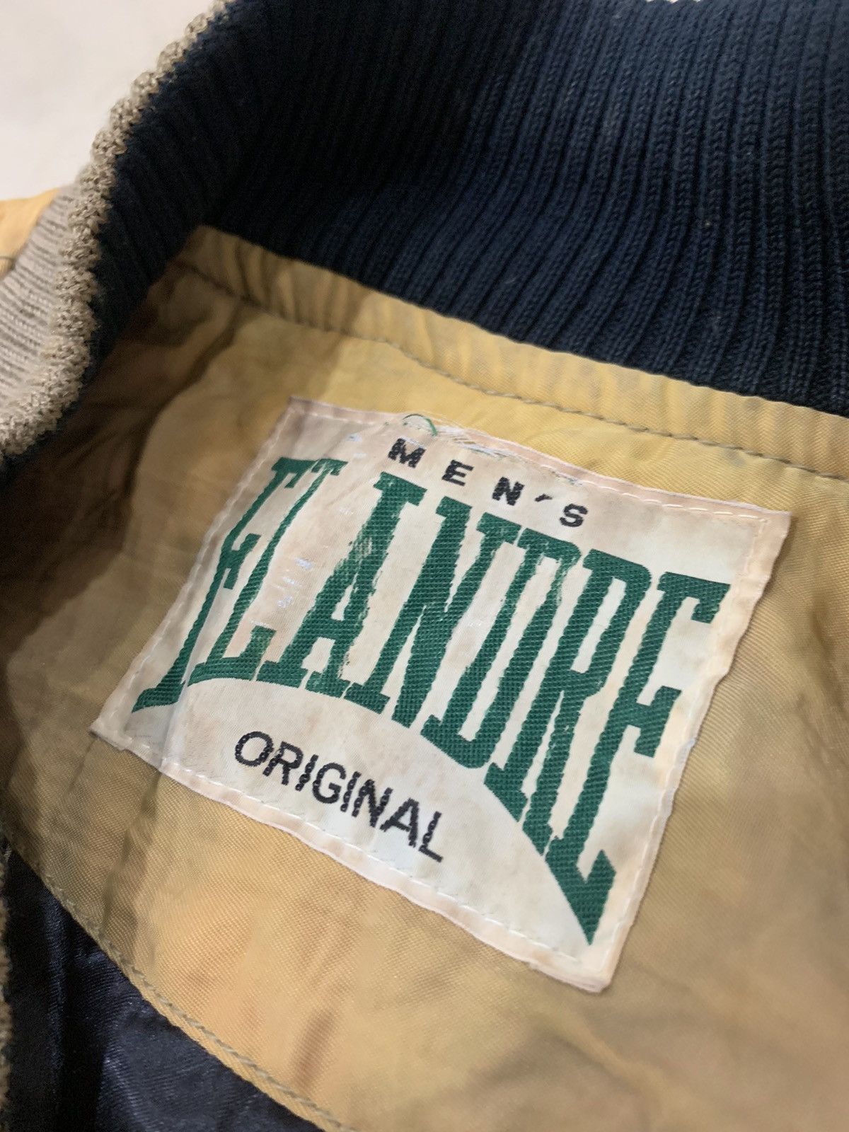 Japanese Brand Vintage Men Flandre Sun Faded Bomber Jacket Size US M / EU 48-50 / 2 - 11 Thumbnail