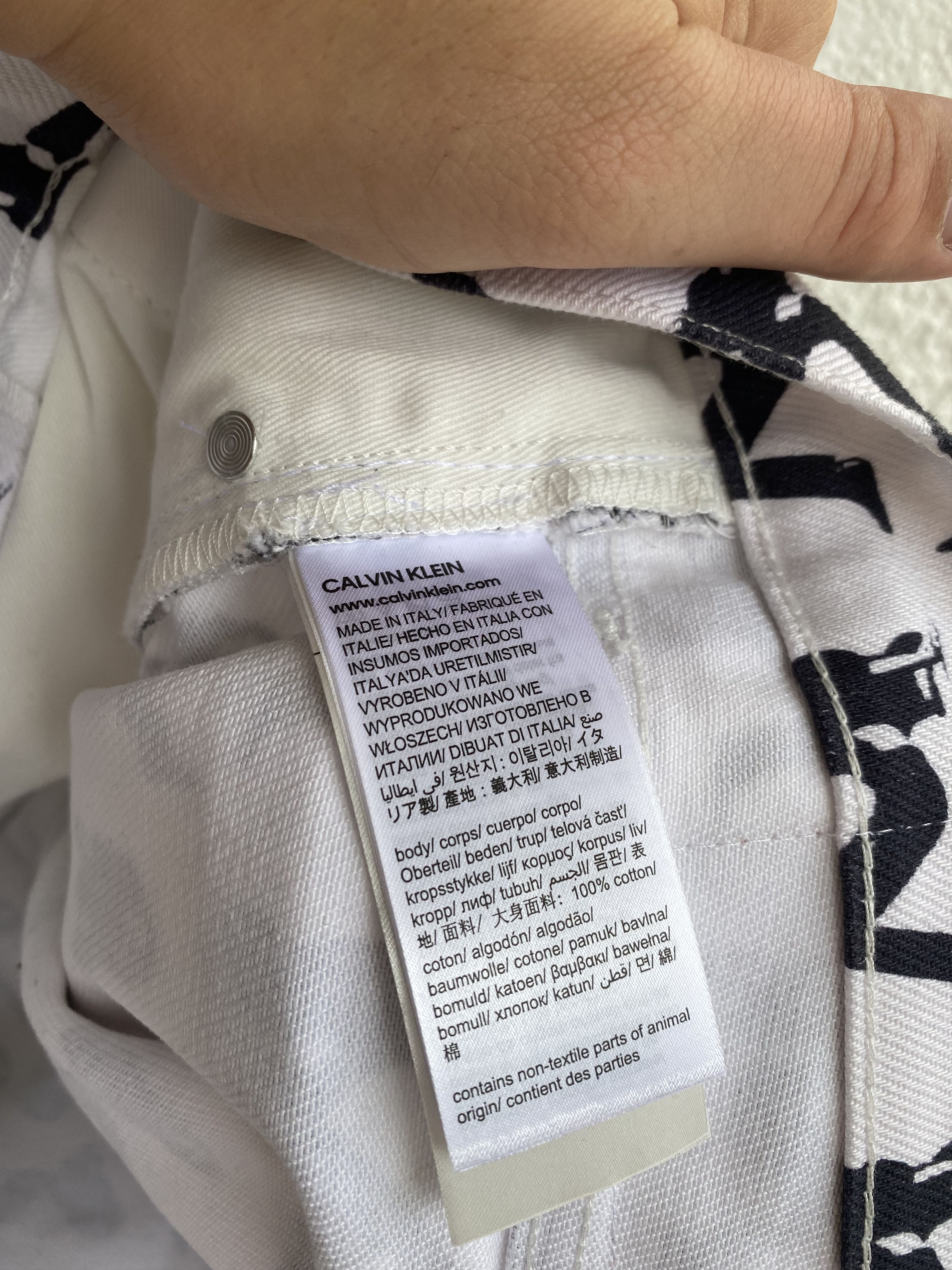 Calvin Klein BNWOT brooke shields printed jeans Size US 30 / EU 46 - 9 Thumbnail