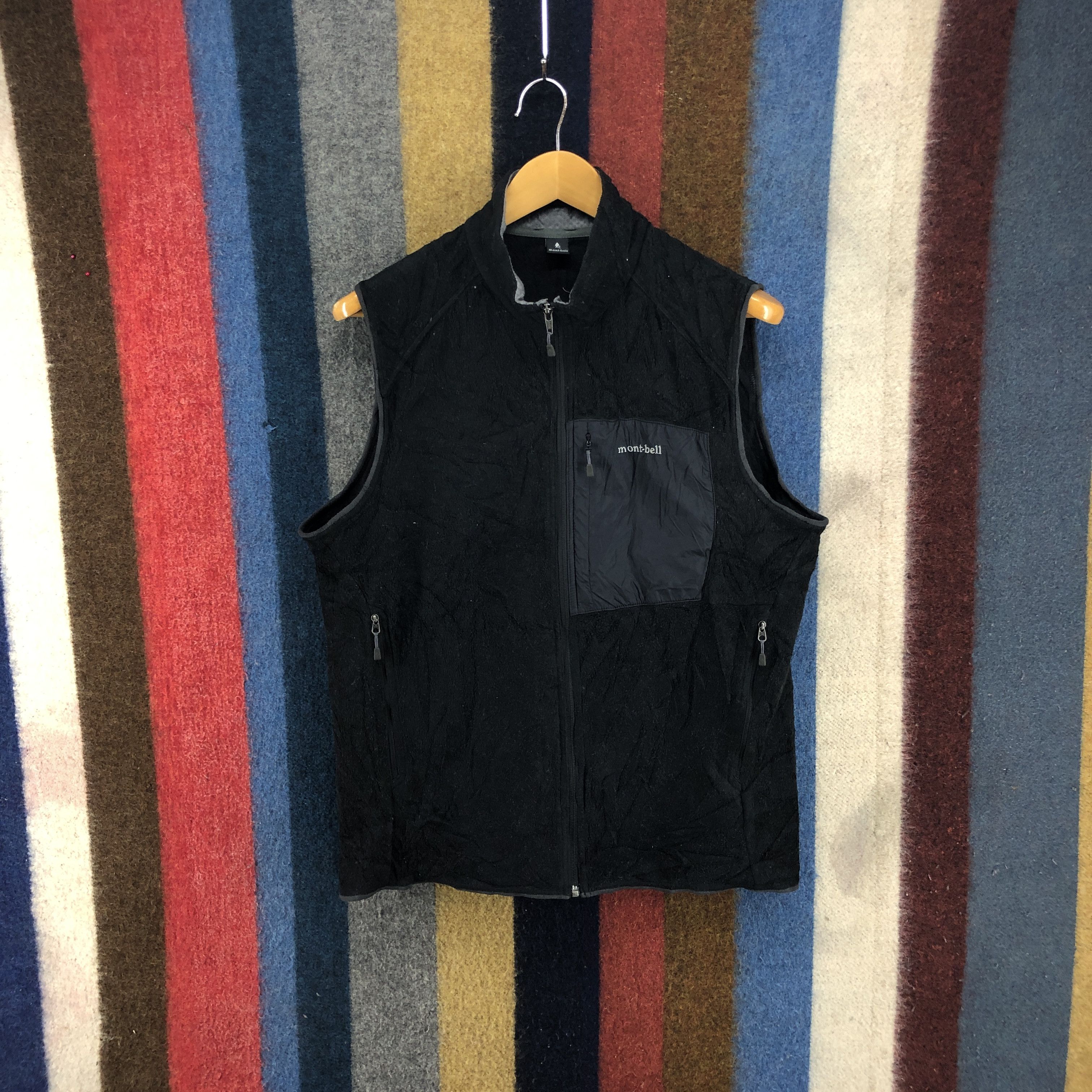 image of Montbell Mont-Bell Climaplus Turtle Neck Vest Fleece 0166/i in Black, Men's (Size Medium)