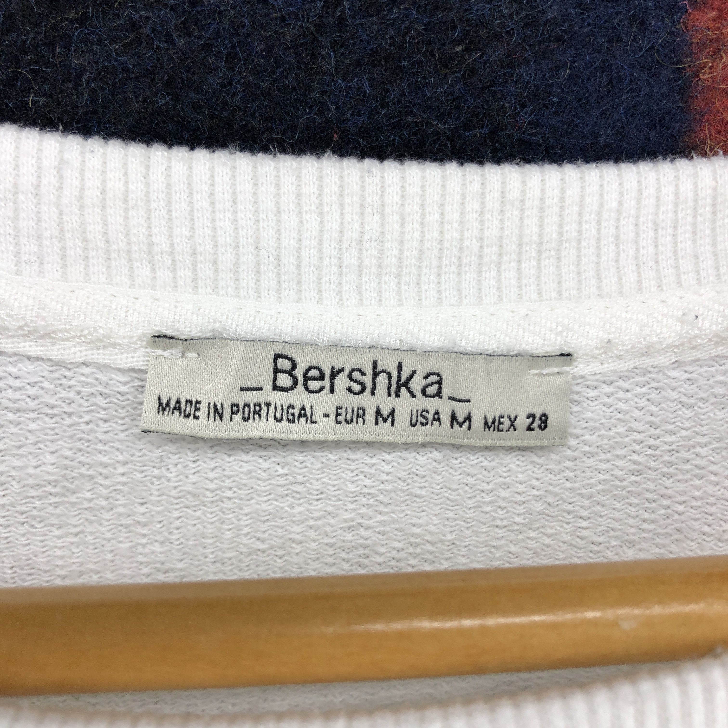 Bershka BERSHKA Made In PORTUGAL Crew Neck Sweatshirt #0343/O Size US S / EU 44-46 / 1 - 6 Thumbnail