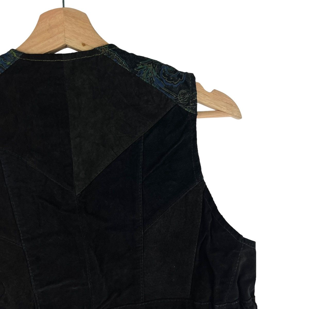 Genuine Leather VINTAGE GENUINE LEATHER VEST NAVAJO DESIGN INNER MONGOLTA Size US L / EU 52-54 / 3 - 7 Thumbnail