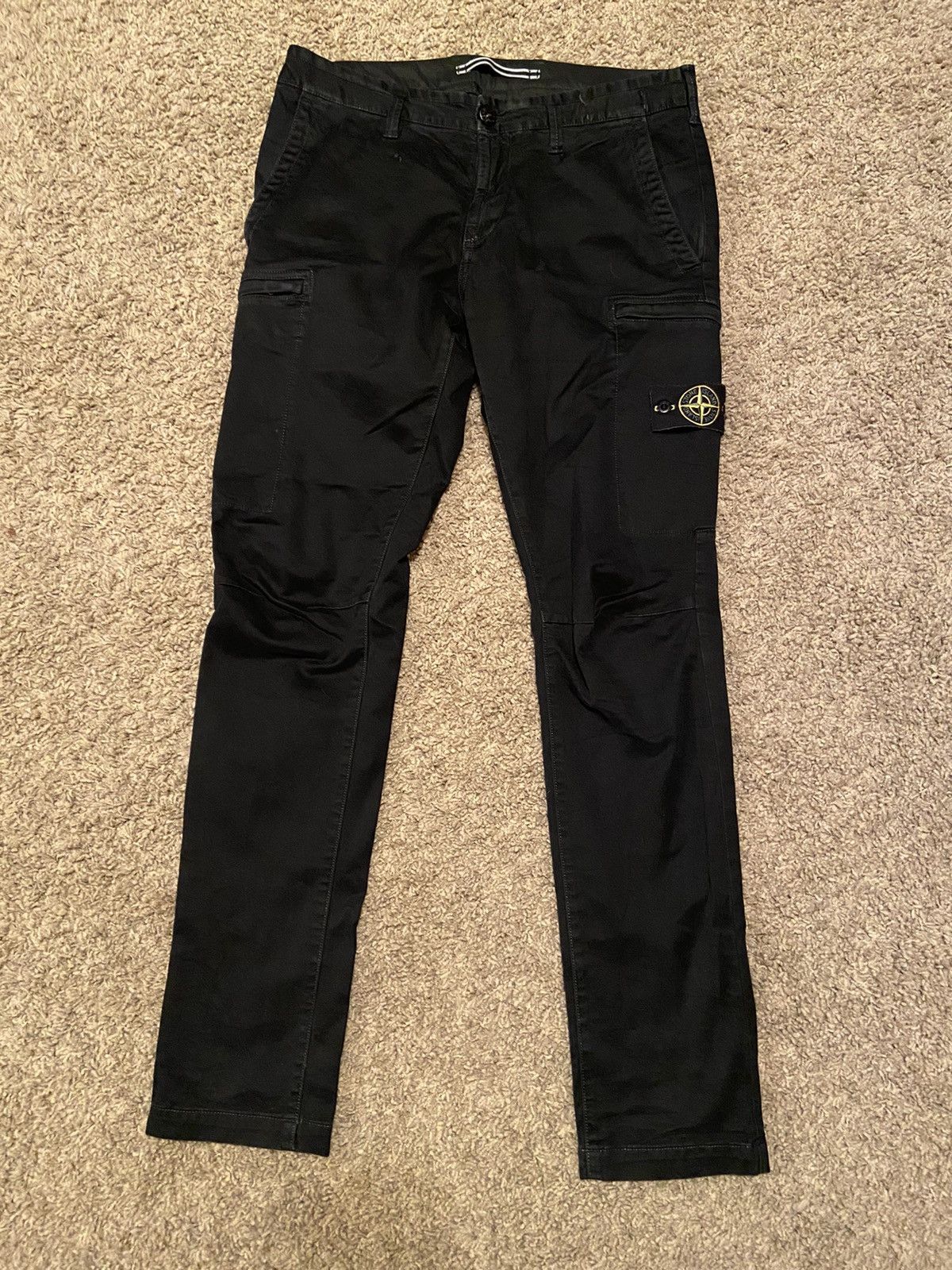 image of Stone Island Skinny Garment Dyed Cargo Pants Size 32 in Black, Men's