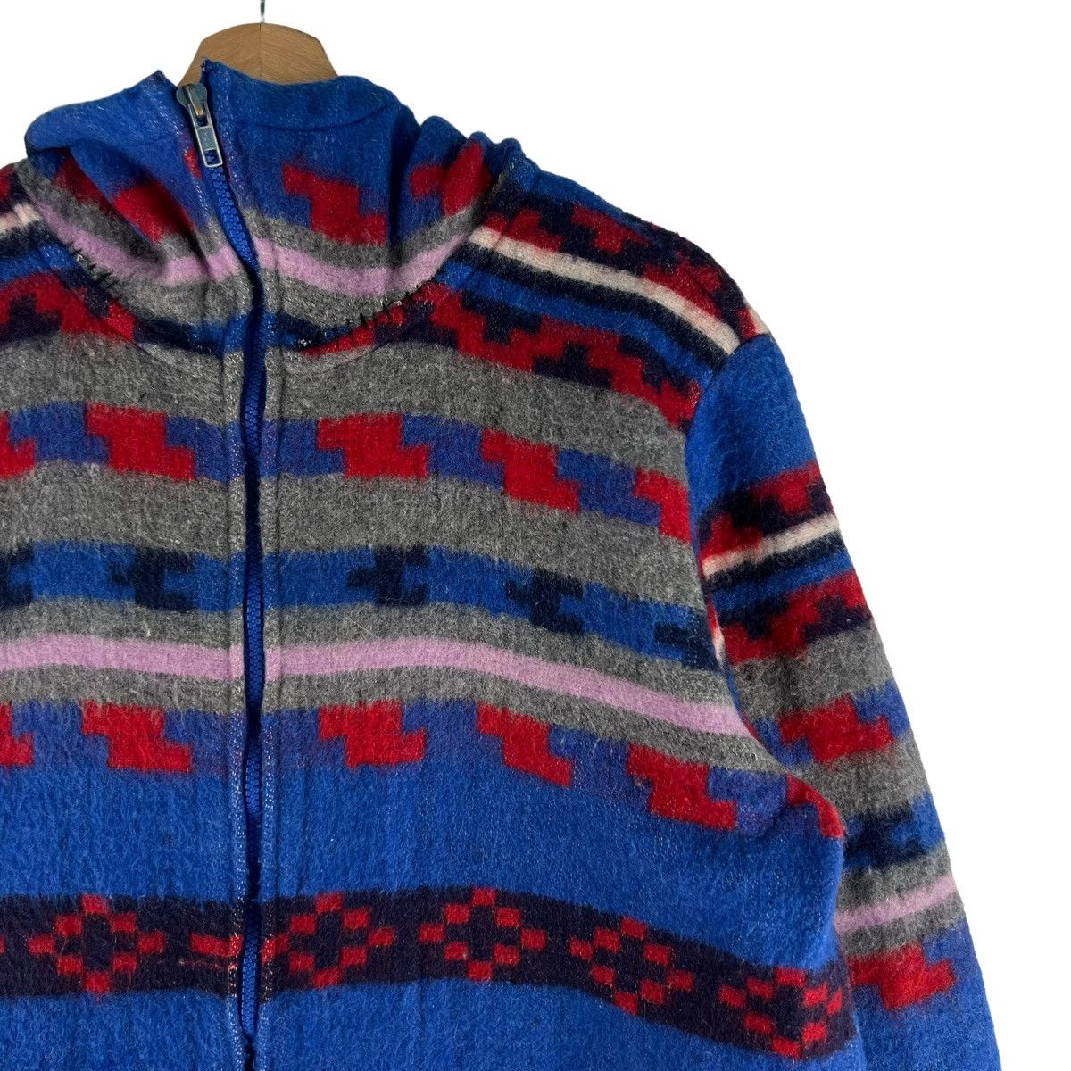 Japanese Brand VINTAGE AMINA CREWNECK SWEATSHIRT NAVAJO AZTEC DESIGN Size US M / EU 48-50 / 2 - 4 Thumbnail