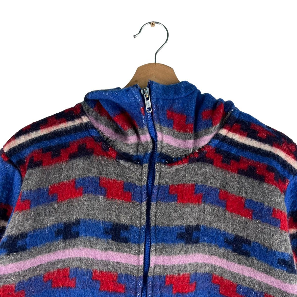 Japanese Brand VINTAGE AMINA CREWNECK SWEATSHIRT NAVAJO AZTEC DESIGN Size US M / EU 48-50 / 2 - 6 Thumbnail
