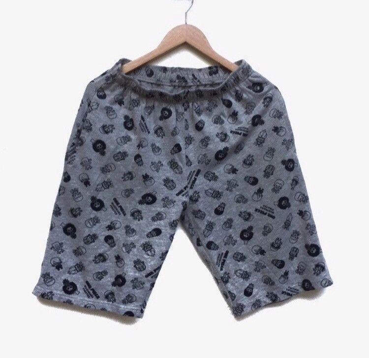 Japanese Brand 🔥One Piece Skull Logo Short Pants Size US 26 / EU 42 - 1 Thumbnail