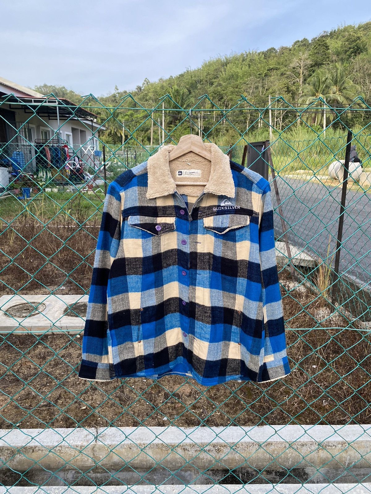 🔥 Steals 🔥 Quiksilver Flannel Jacket