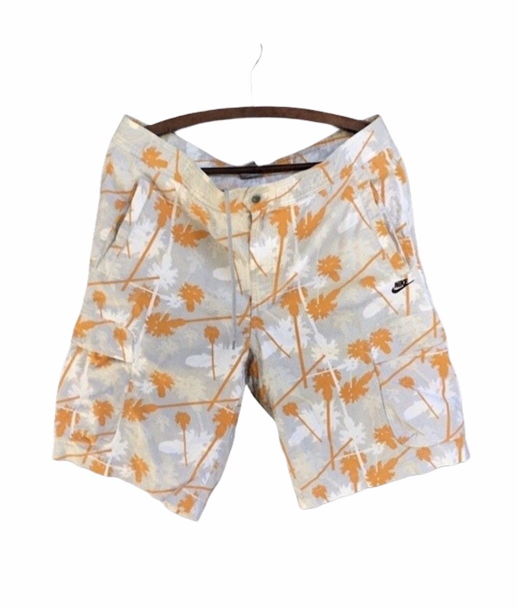 Nike × Vintage 🔥Nike Hawaii Styles Short Pants Size US 34 / EU 50 - 1 Thumbnail