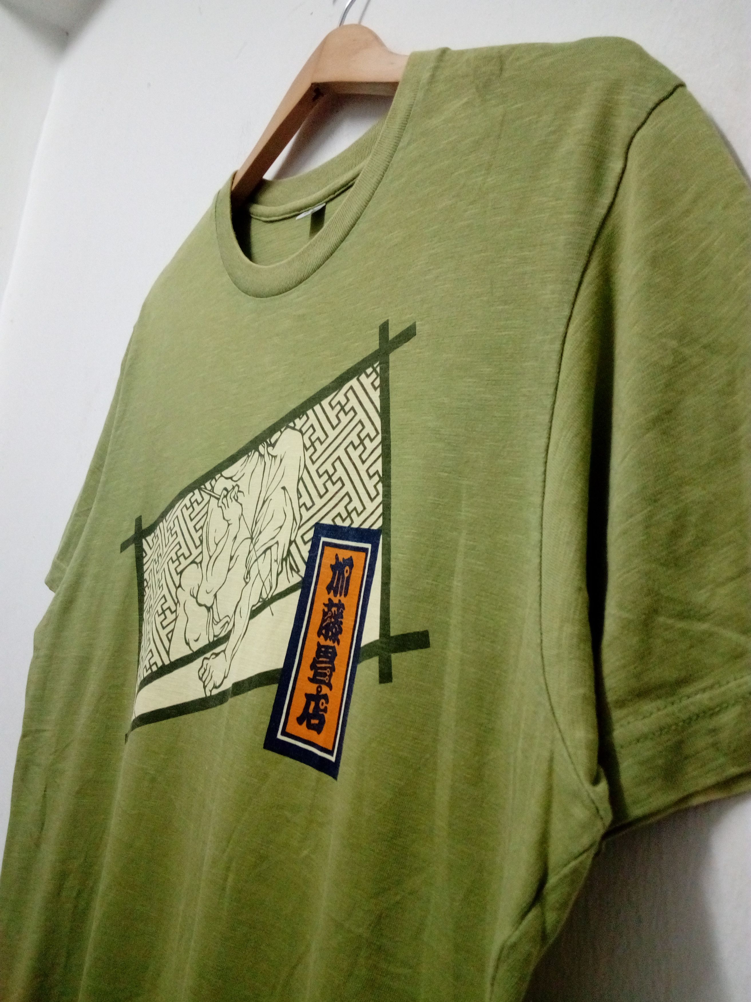 Japanese Brand VINTAGE UNIQLO JAPANESE ART T-SHIRT Size US L / EU 52-54 / 3 - 2 Thumbnail
