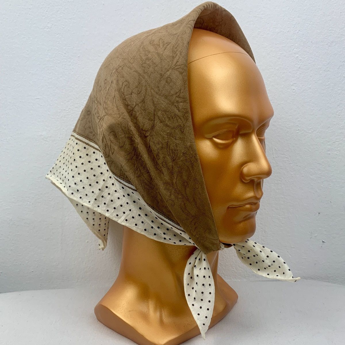 Trussardi Trussardi Vintage Handkerchief / Bandana / Neckerchief Size ONE SIZE - 1 Thumbnail
