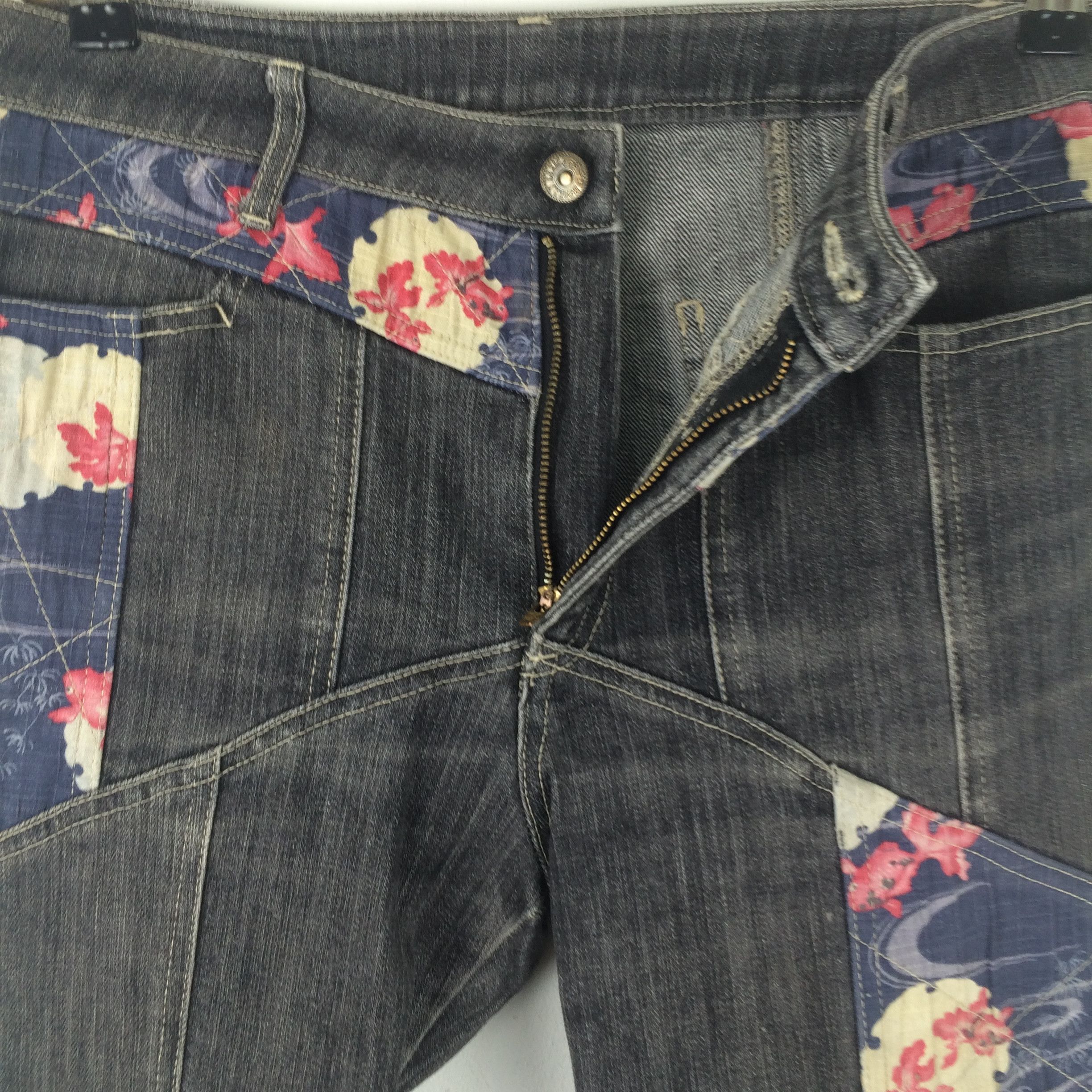 Designer × Japanese Brand X188 JAPAN PATCHWORK SUKARJAN FLARED CROPPED JEANS Size 30" / US 8 / IT 44 - 4 Thumbnail