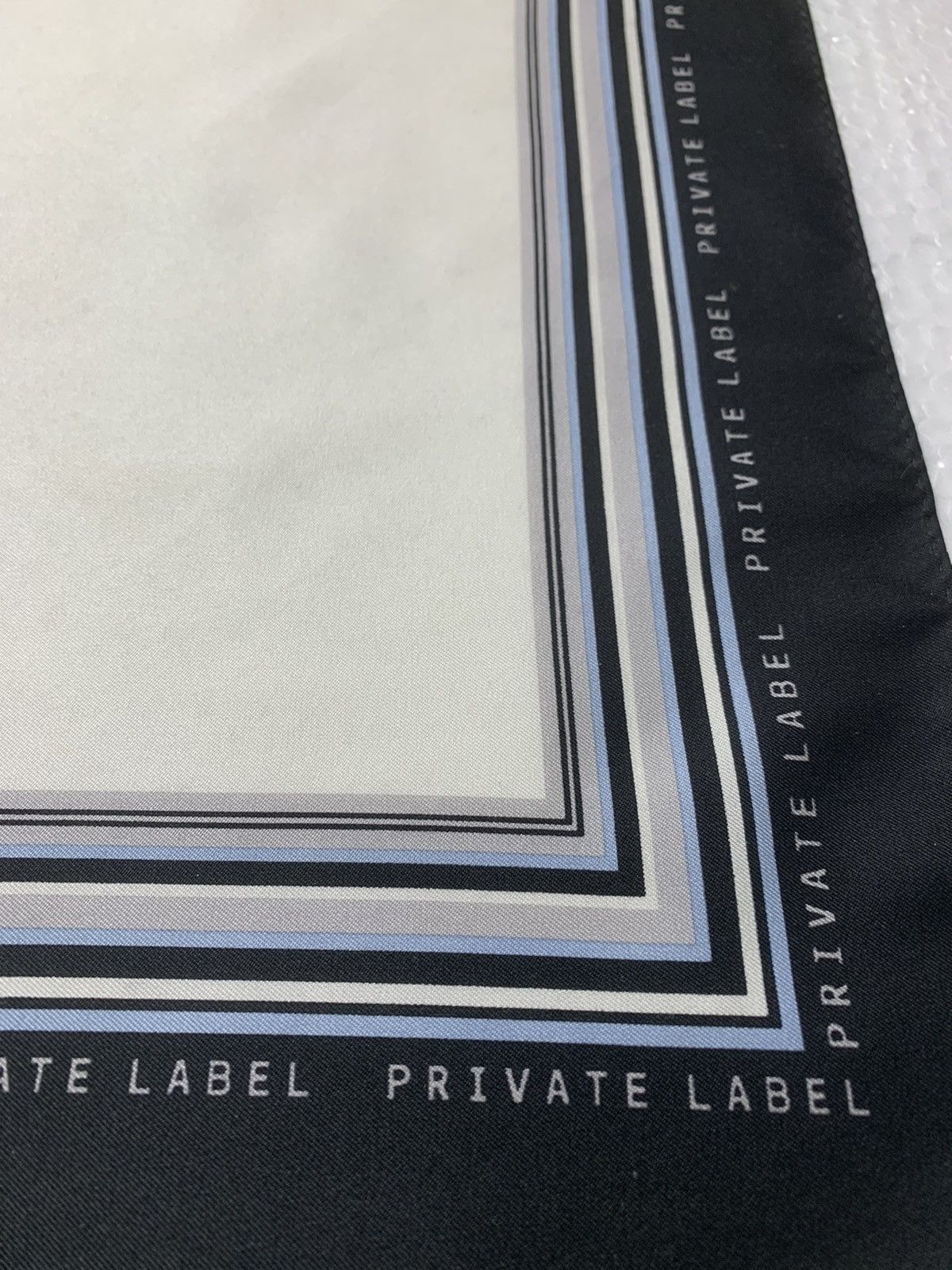 Japanese Brand PRIVATE LABEL HANDKERCHIEF NECKERCHIEF BANDANA Size ONE SIZE - 2 Thumbnail