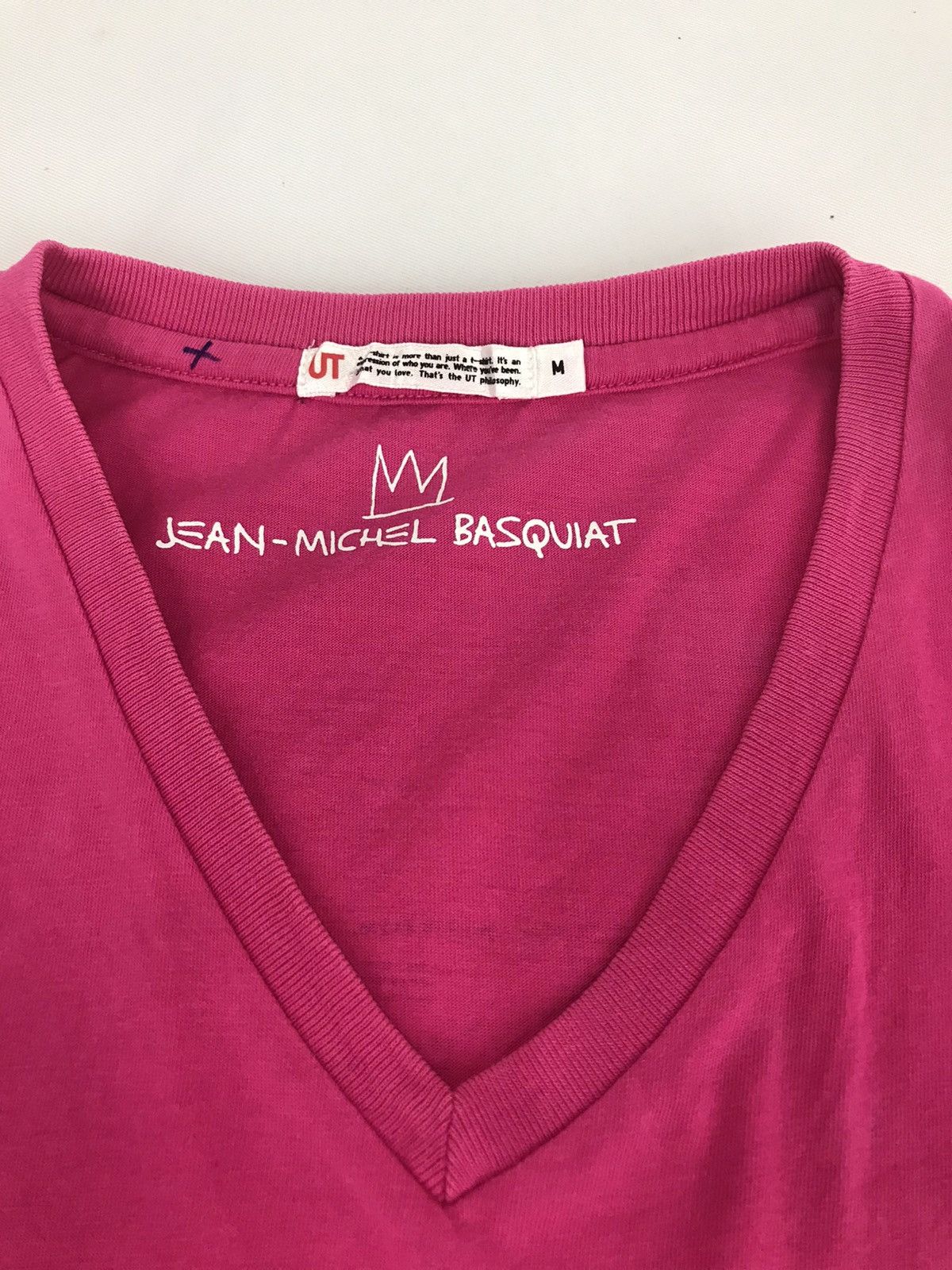 Designer × Jean-Michel Basquiat × Vintage Jean- Michel Basquiat Vneck Tee Art Design Size US S / EU 44-46 / 1 - 3 Thumbnail