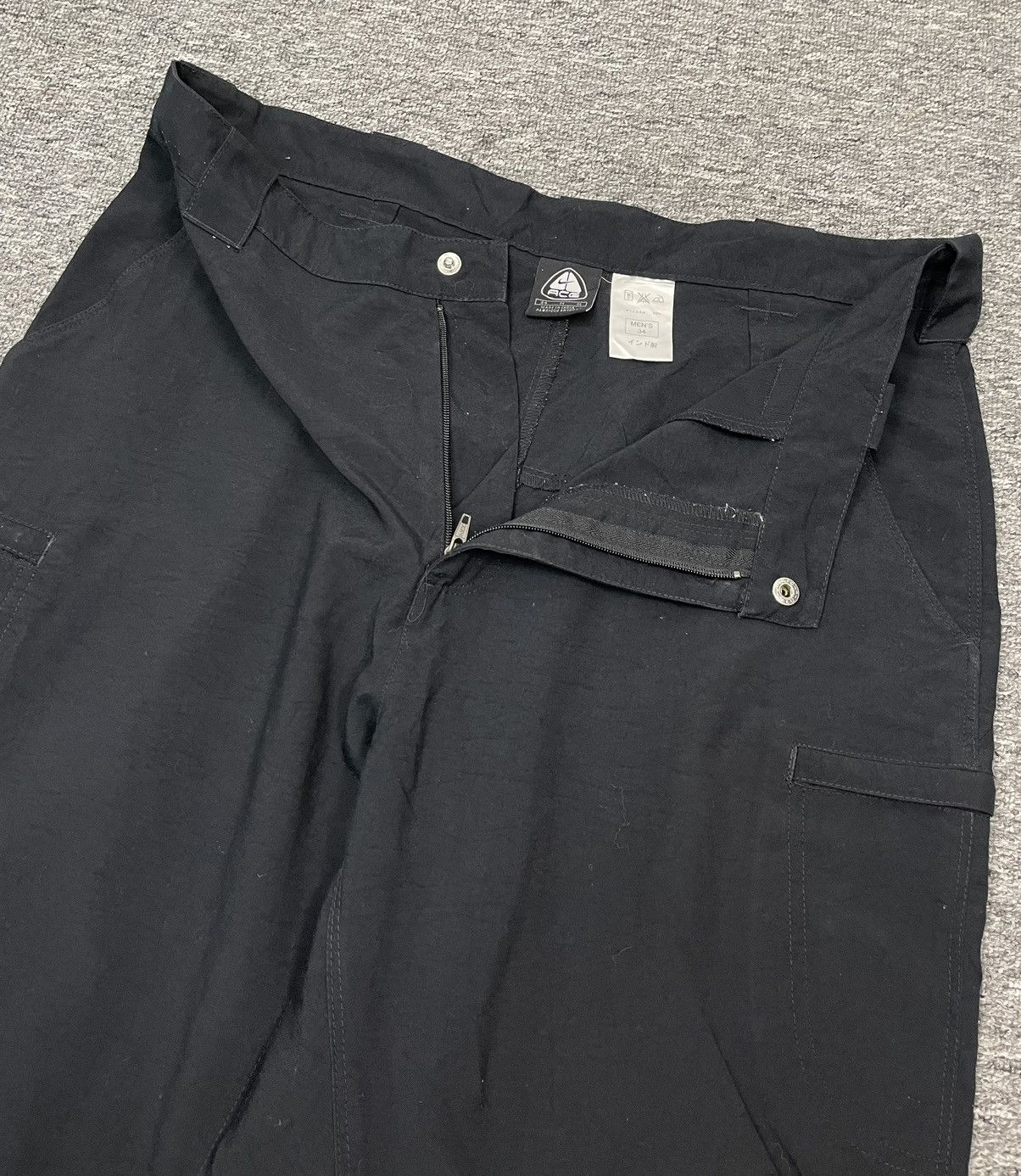 Nike ACG Vintage Nike Acg Two Way Track Pant Convertible Hiking Size US 34 / EU 50 - 4 Thumbnail