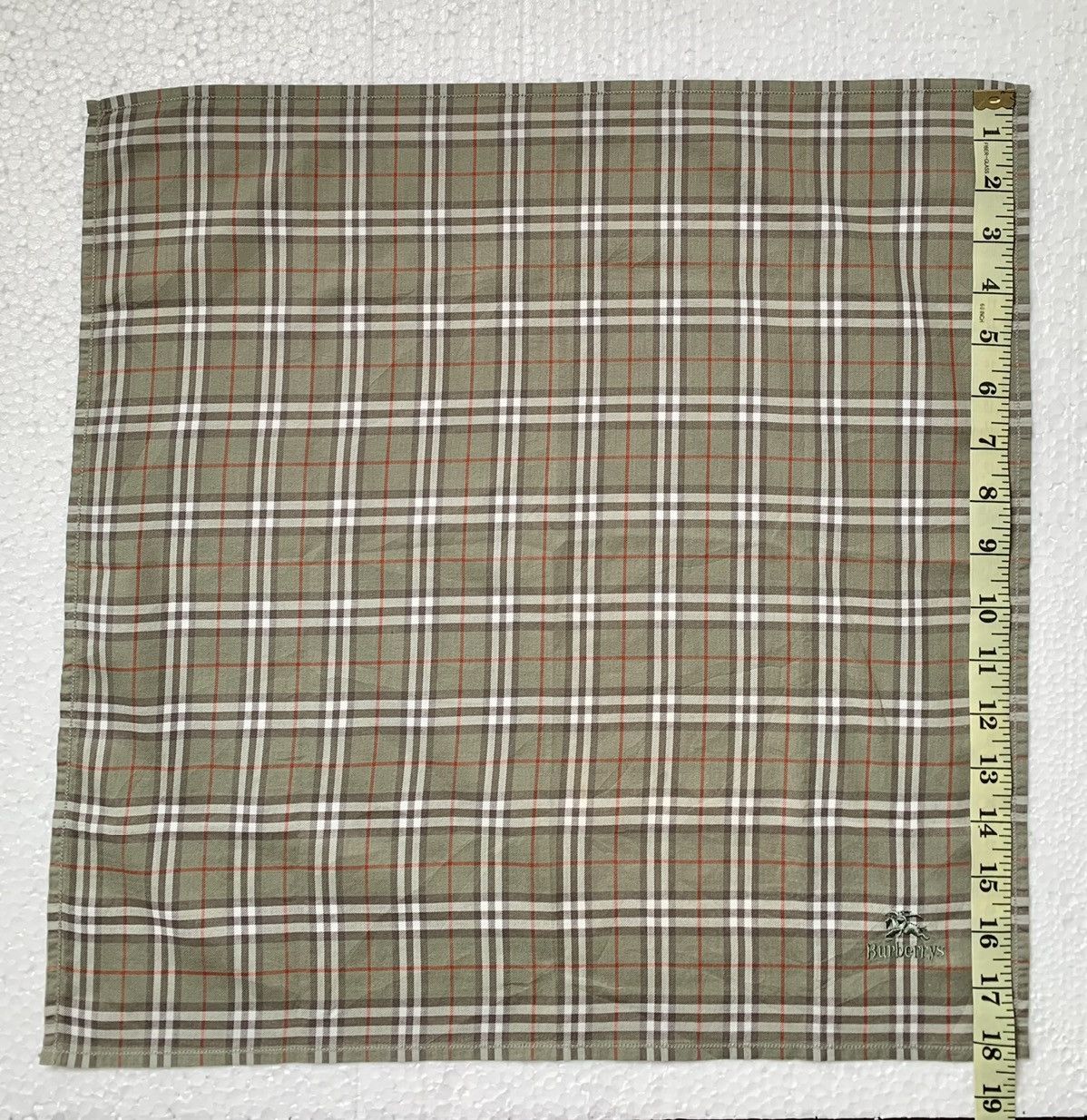 Burberry Burberrys Handkerchief / Neckerchief / Bandana Size ONE SIZE - 5 Thumbnail