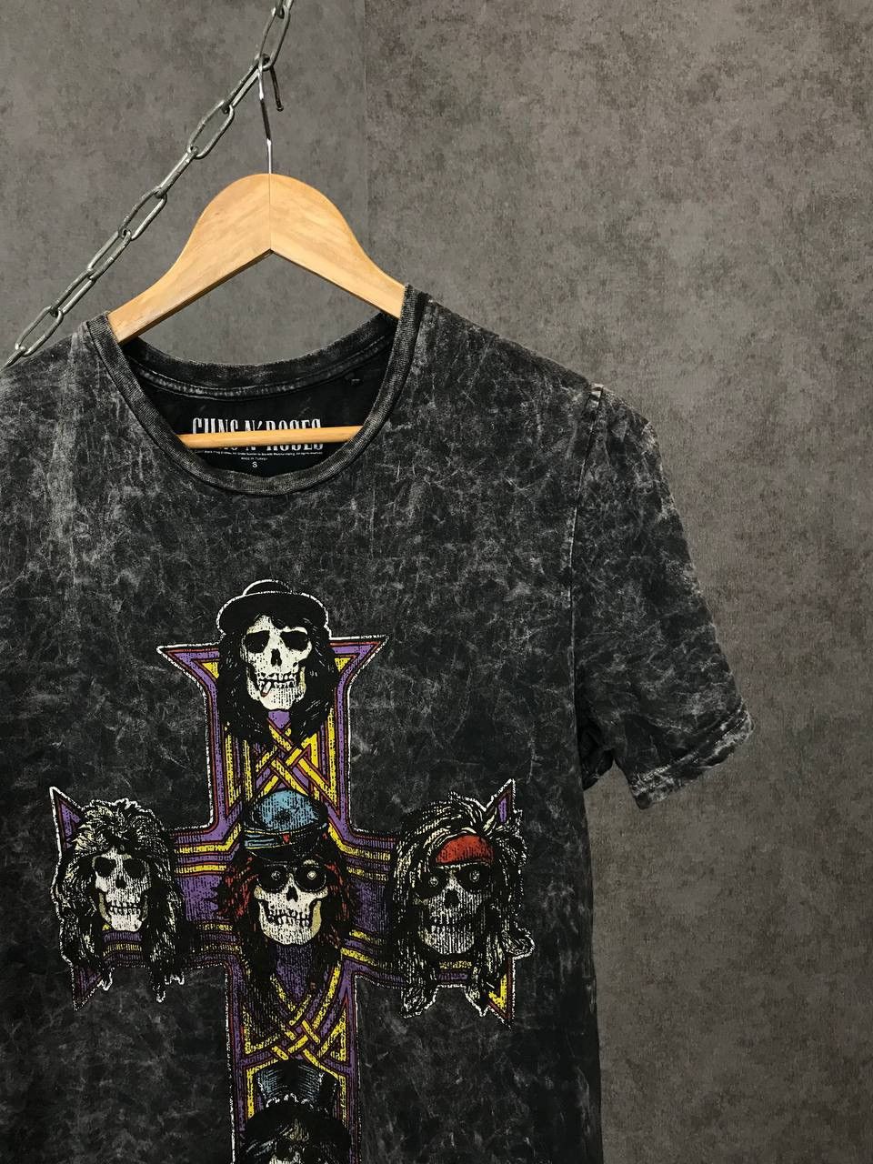 Band Tees Guns N Roses rock band tour overprinted tee Size US S / EU 44-46 / 1 - 2 Thumbnail