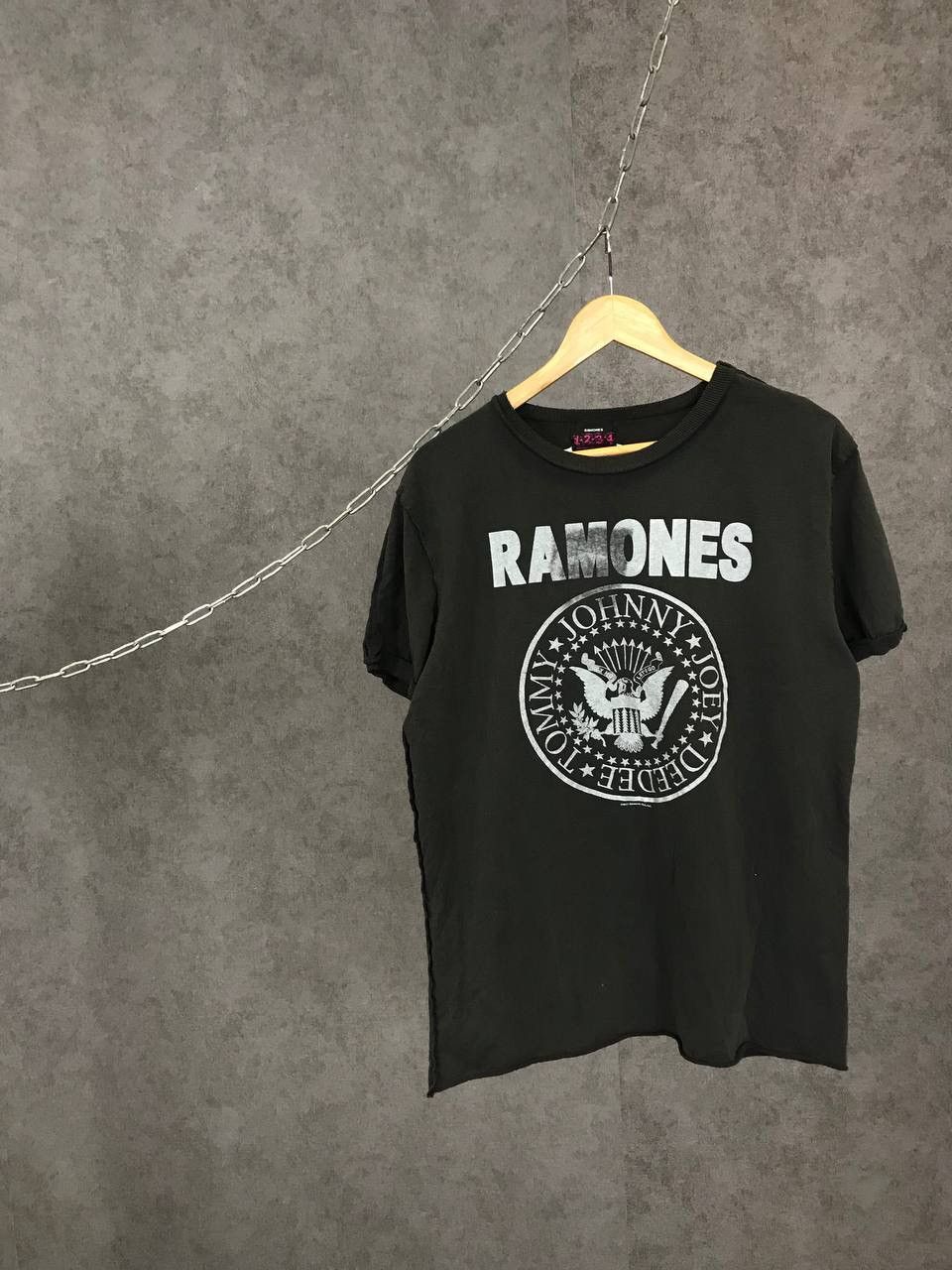 Band Tees Ramones cult rock band tee Size US XL / EU 56 / 4 - 1 Thumbnail