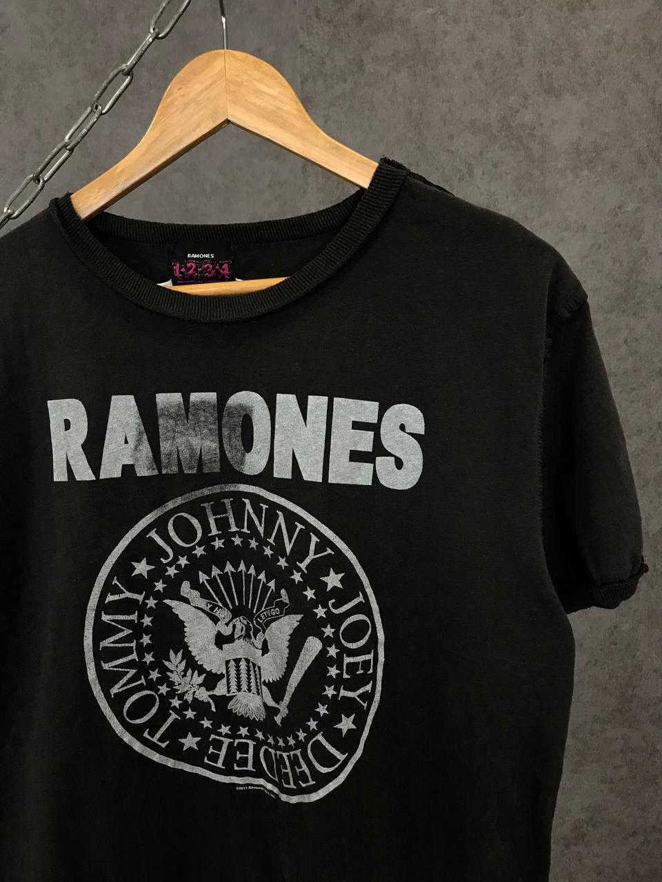 Band Tees Ramones cult rock band tee Size US XL / EU 56 / 4 - 2 Thumbnail