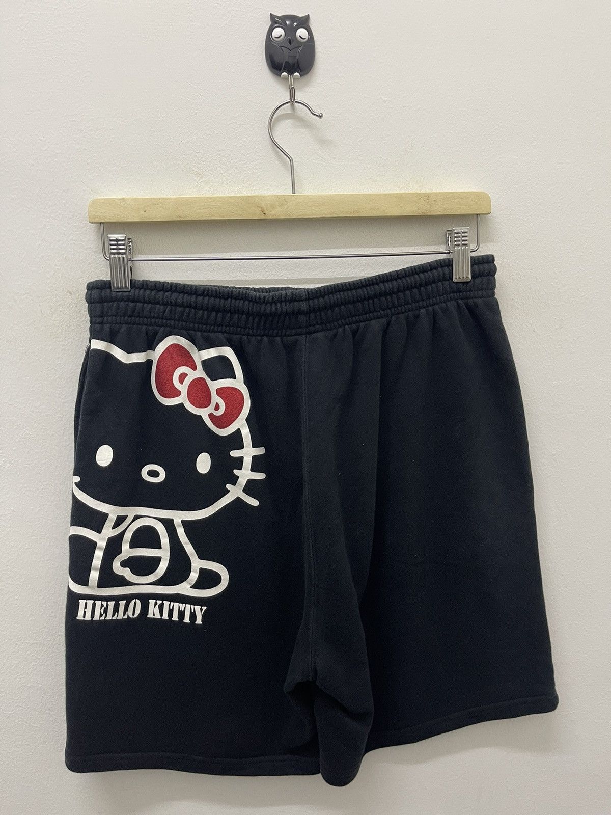 Cartoon Network Rare HELLO KITTY Sanrio Spell Out Cartoon Shorts Size US 32 / EU 48 - 2 Thumbnail