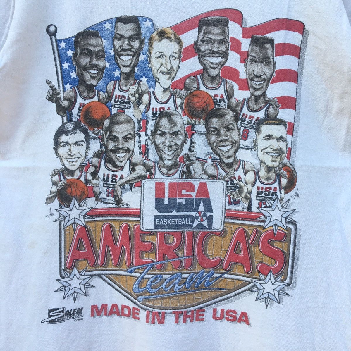 NBA Vintage Distressed 92 USA BASKETBALL AMERICA’S TEAM T-shirt Size US M / EU 48-50 / 2 - 5 Thumbnail