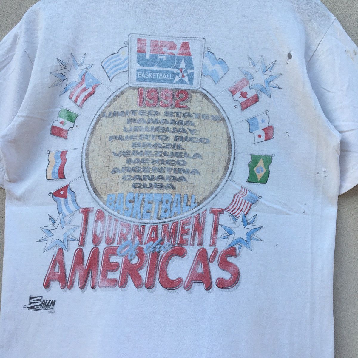 NBA Vintage Distressed 92 USA BASKETBALL AMERICA’S TEAM T-shirt Size US M / EU 48-50 / 2 - 10 Thumbnail