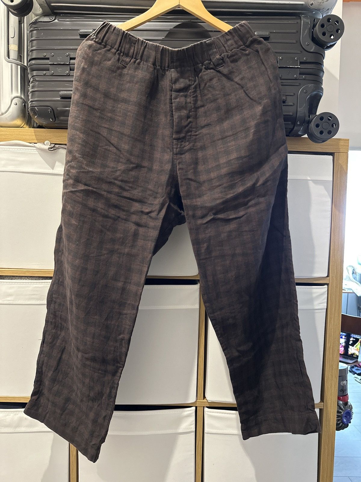 image of Evan Kinori Checked Elastic Trouser Irish Linen in Black, Men's (Size 34)