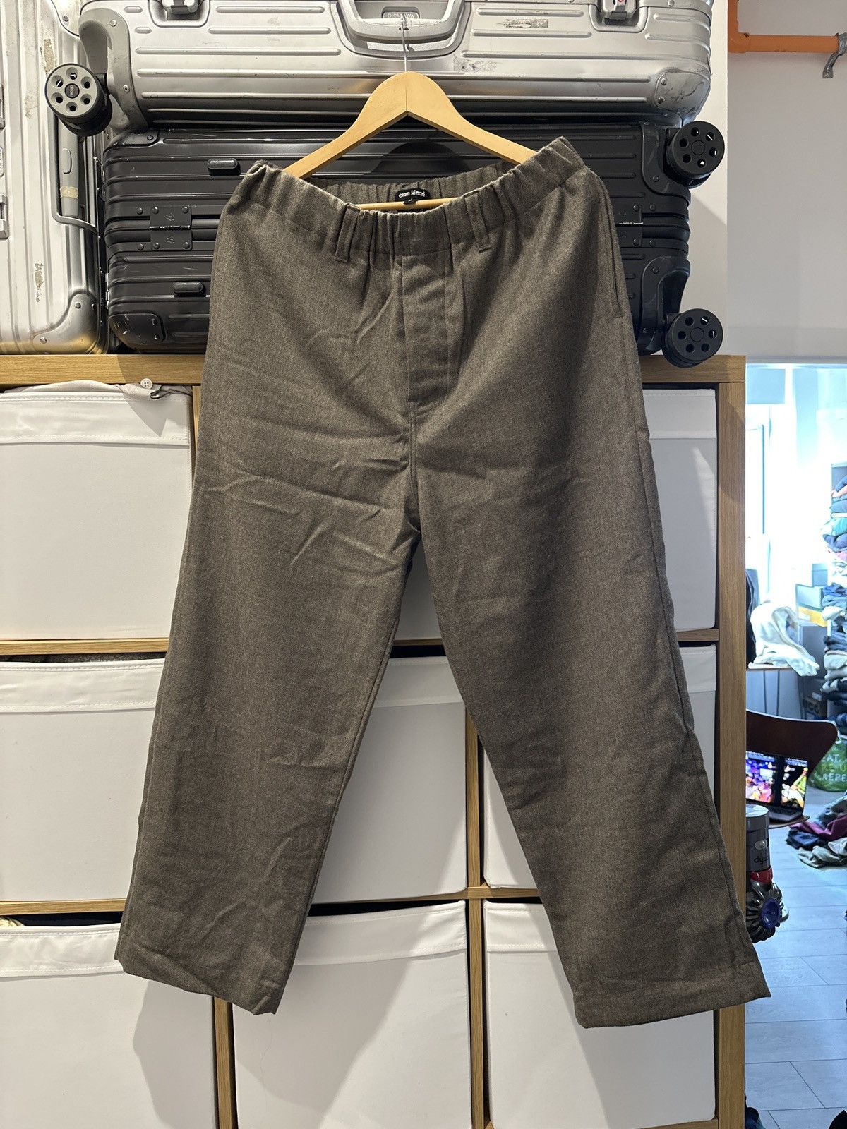 image of Evan Kinori Light Wool Elastic Pants in Grey/Brown, Men's (Size 34)