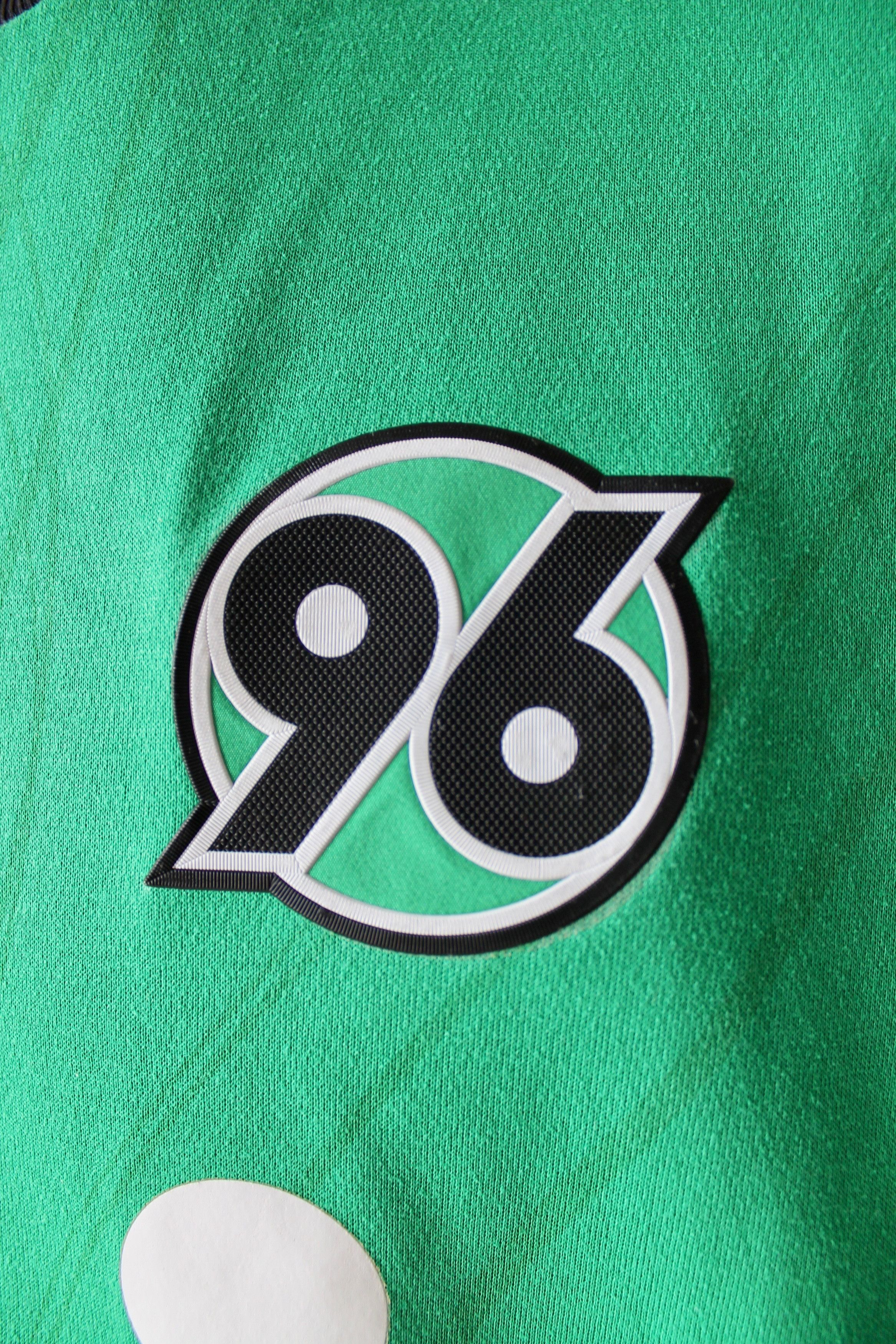 Vintage 2012 Hannover 96 # 39 Diouf Jersey Away football Soccer Size US L / EU 52-54 / 3 - 12 Thumbnail