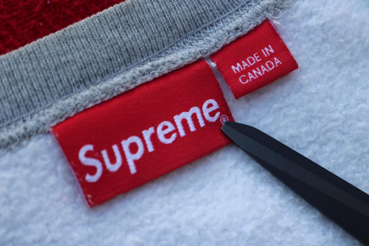 Supreme Supreme Grey Box Logo Crew Size US XL / EU 56 / 4 - 2 Thumbnail