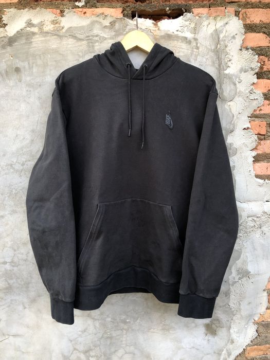 Nikelab discount essentials sweatshirt