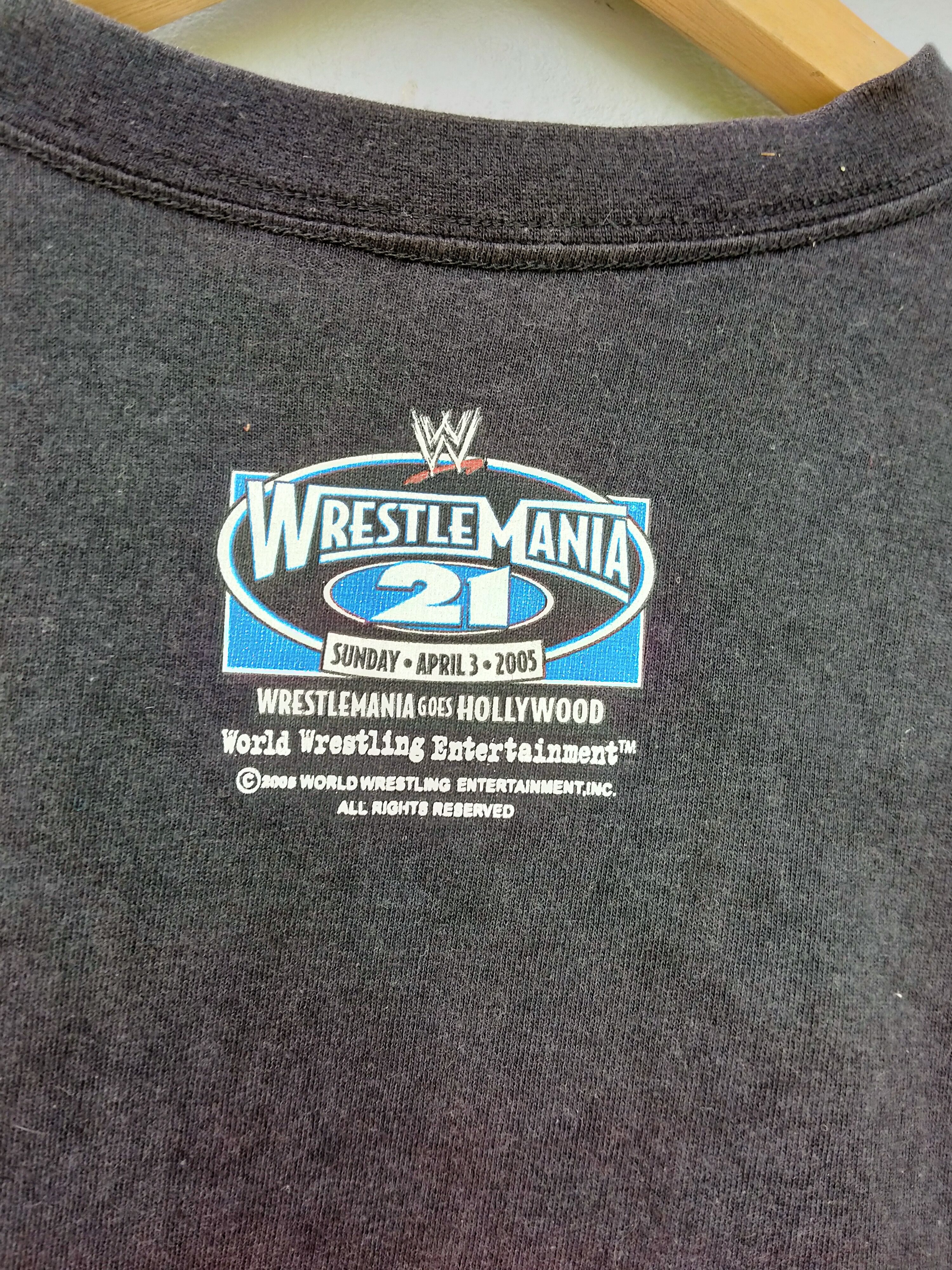 WWE Vintage 2005 WWF Wrestlemania 21 Batista X McMahon Size US L / EU 52-54 / 3 - 5 Thumbnail