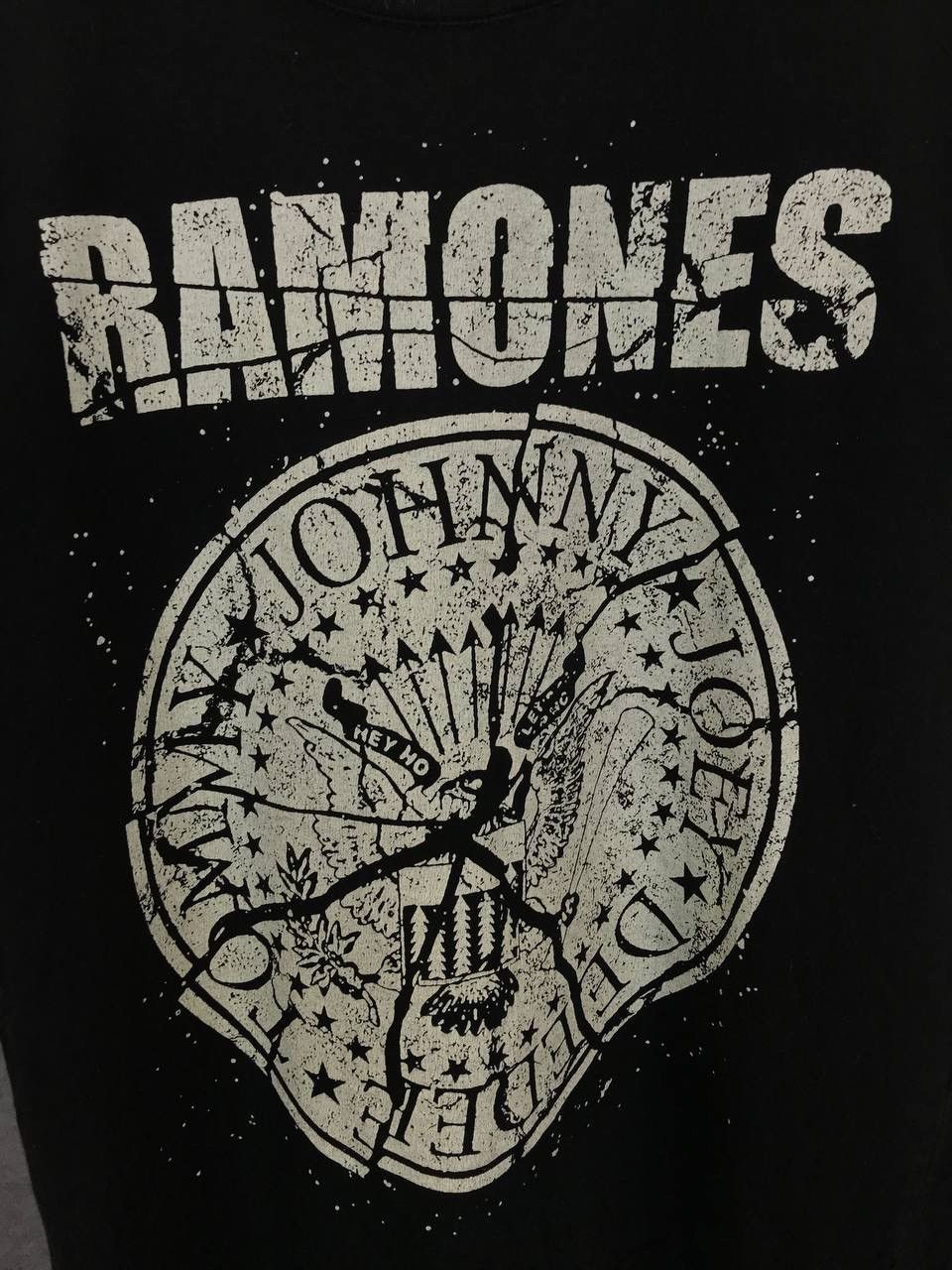 Band Tees Ramones rock band overprinted tee Size US L / EU 52-54 / 3 - 3 Thumbnail