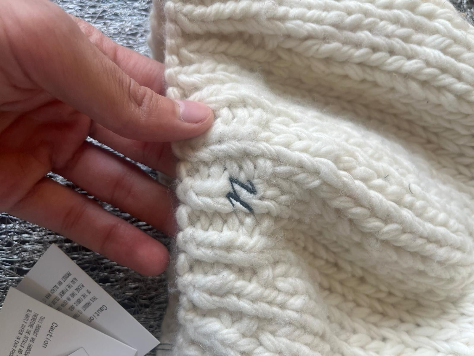 Undercover Embroidered Logo Wool Beanie in Ivory Size ONE SIZE - 12 Thumbnail