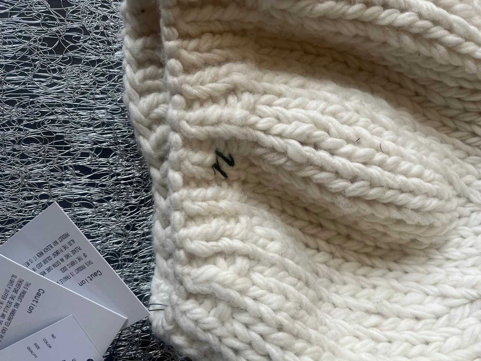 Undercover Embroidered Logo Wool Beanie in Ivory Size ONE SIZE - 6 Thumbnail