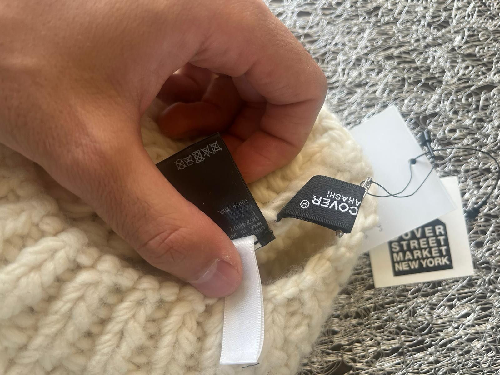 Undercover Embroidered Logo Wool Beanie in Ivory Size ONE SIZE - 10 Thumbnail
