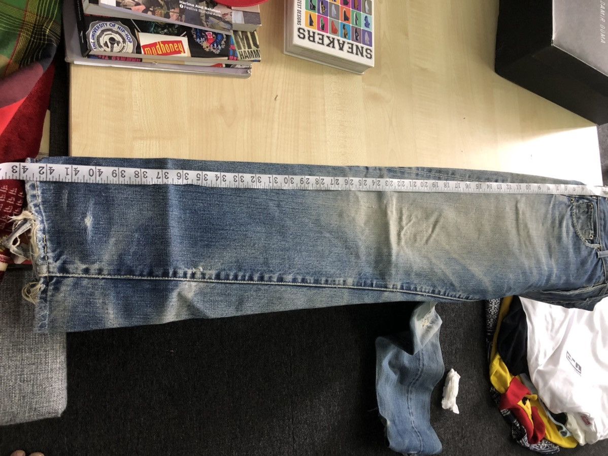 Levi's Vintage Clothing Vtg Levis 501 Selvedge Button J22 Big (E) Distressed Jeans Size US 28 / EU 44 - 19 Thumbnail