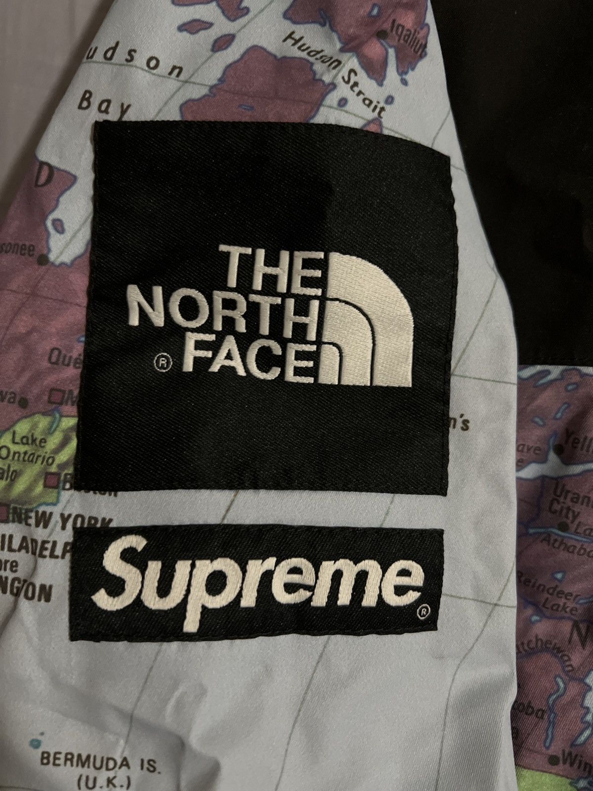 Supreme × The North Face Supreme North Face Expedition
