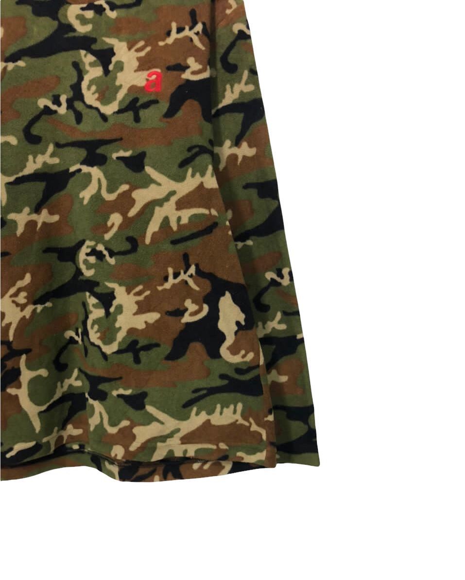 Andy Warhol × Vintage Vintage Andy Warhol X Uniqlo Camo Fleece Sweater Size US M / EU 48-50 / 2 - 2 Thumbnail