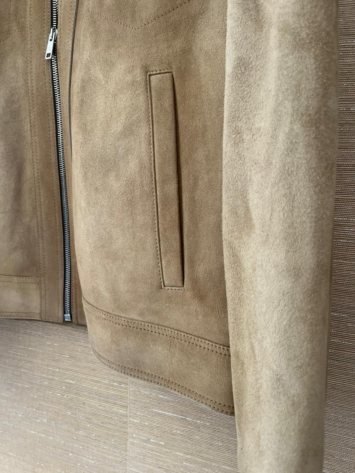 Prada Classic Suede Jacket in Camel Size US L / EU 52-54 / 3 - 9 Thumbnail