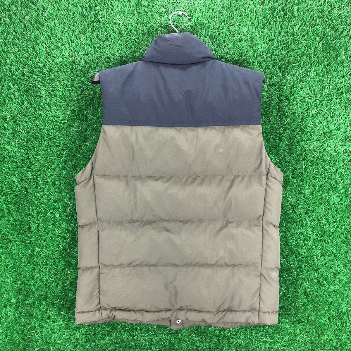 Uniqlo Uniqlo Black Label Puffer Vest Two Tone Color Size US M / EU 48-50 / 2 - 4 Thumbnail